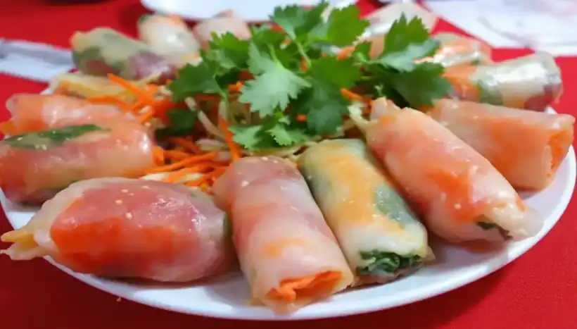 découvrez une fusion savoureuse avec les kebabs en rouleaux de printemps, une version asiatique qui marie harmonieusement fraîcheur et épices. parfait pour une recette originale, ces rouleaux croustillants enchanteront vos papilles avec une touche exotique.